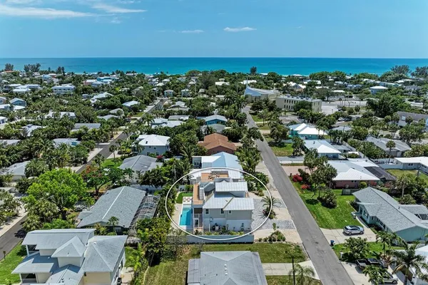 $4,440,000 | 215 83rd Street, Holmes Beach, FL 34217