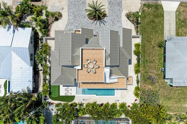 $4,440,000 | 215 83rd Street, Holmes Beach, FL 34217