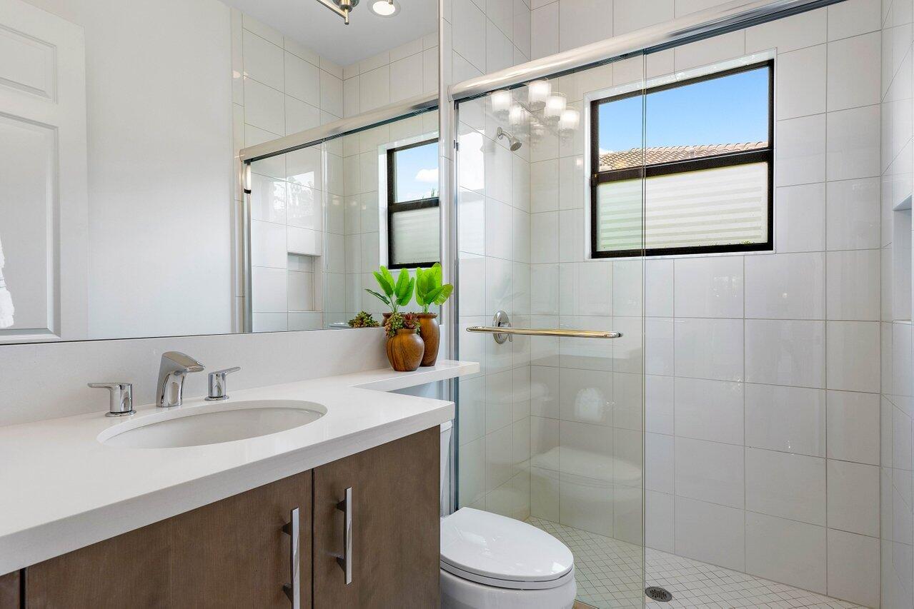 17358 Rosella Road Boca Raton, FL 33496 - Photo 16 of 68 033-17358RosellaRoad-BocaRaton-FL-33496-