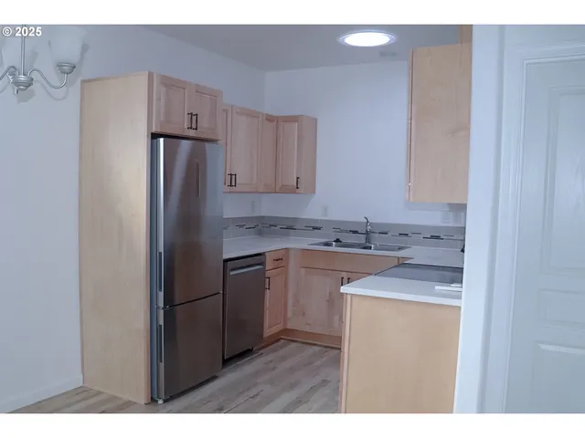 $450,000 | 3023 Hummingbird Lane, Eugene, OR 97405