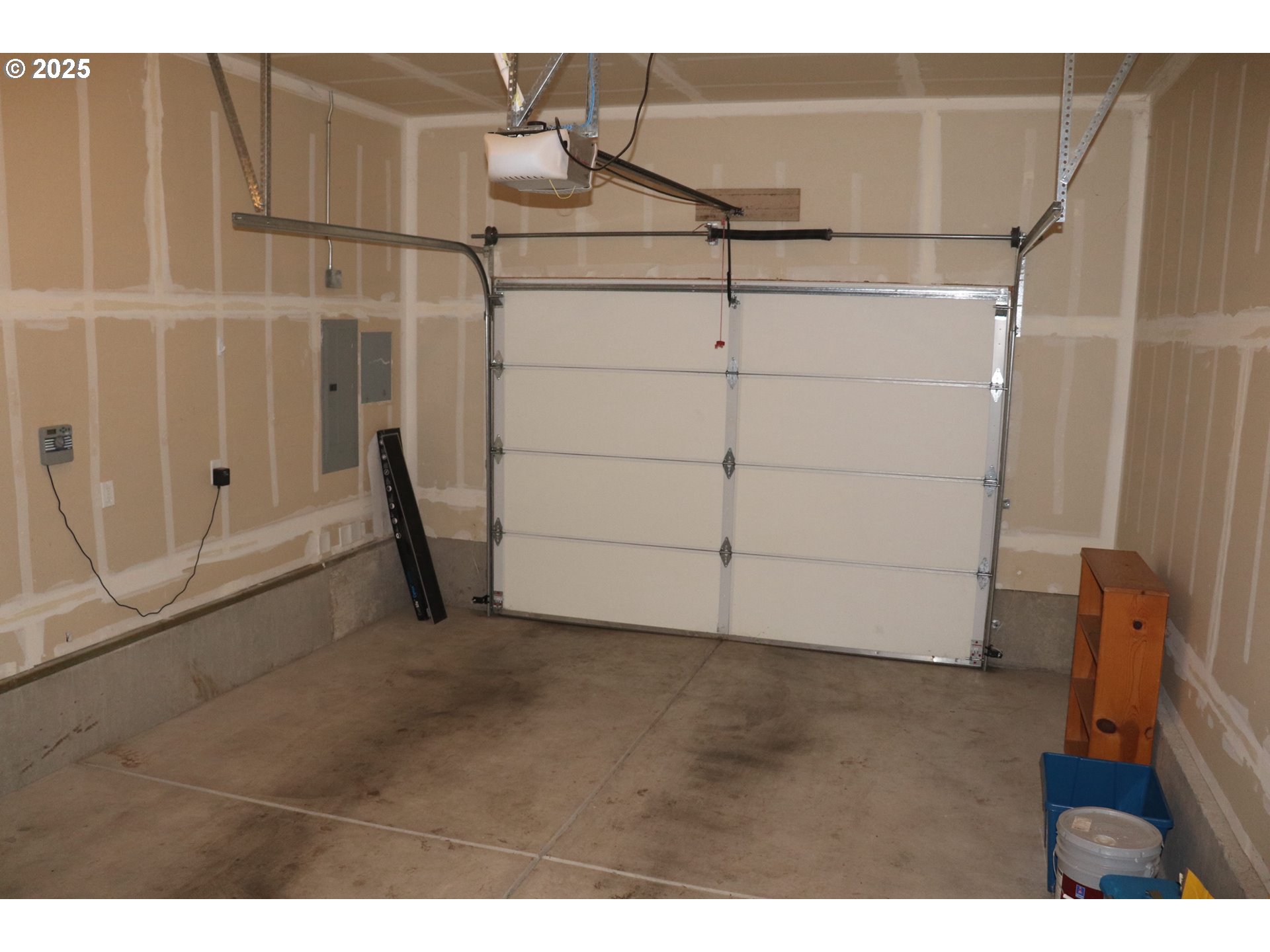 3023 Hummingbird Lane Eugene, OR 97405 - Photo 25 of 28