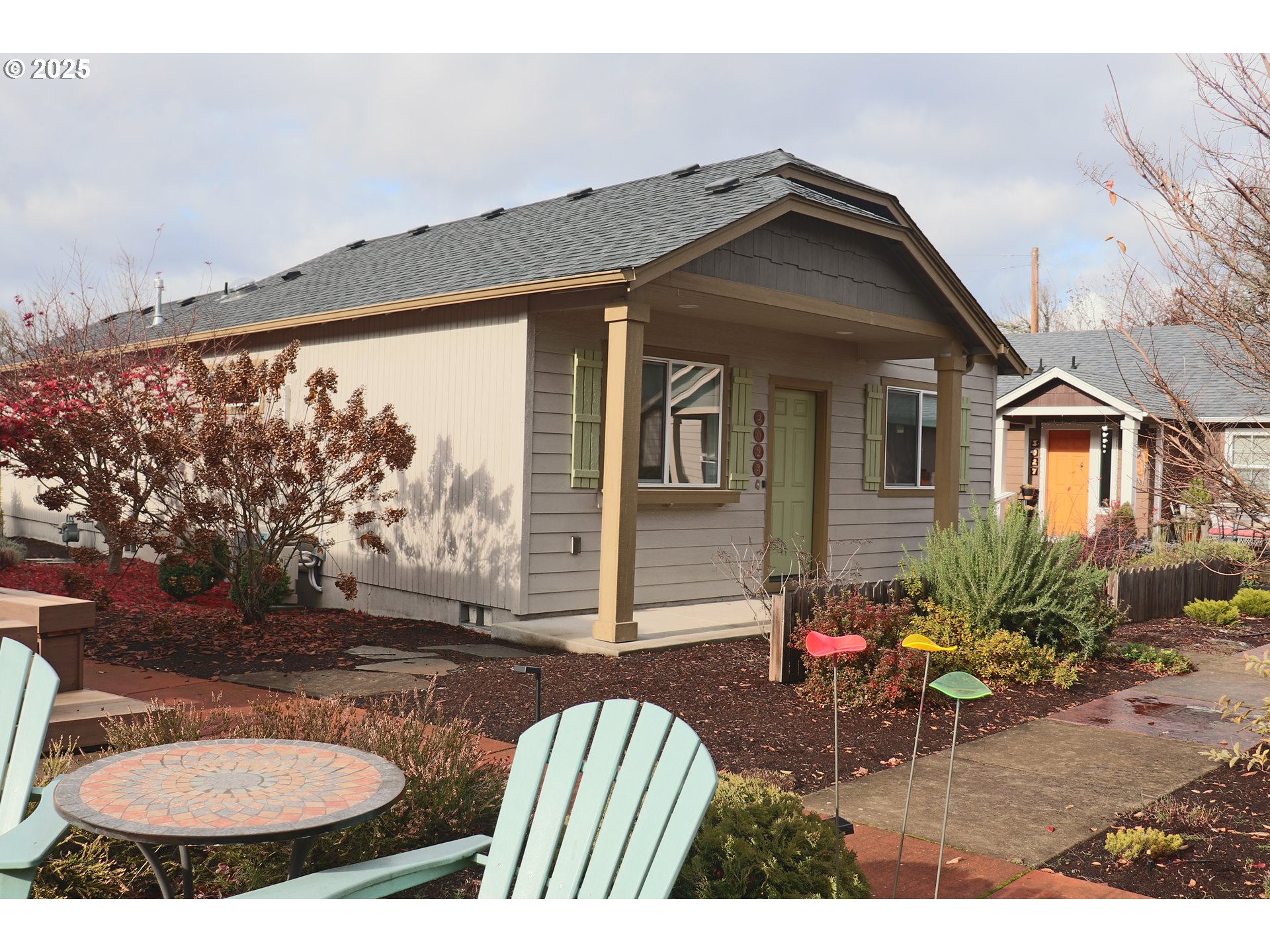 3023 Hummingbird Lane Eugene, OR 97405 - Photo 3 of 28