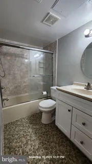 $2,050 | 14414 Parkvale Road, Unit 2, Rockville, MD 20853