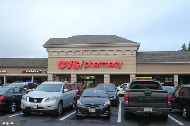 $2,150 | 14414 Parkvale Road, Unit 2, Rockville, MD 20853