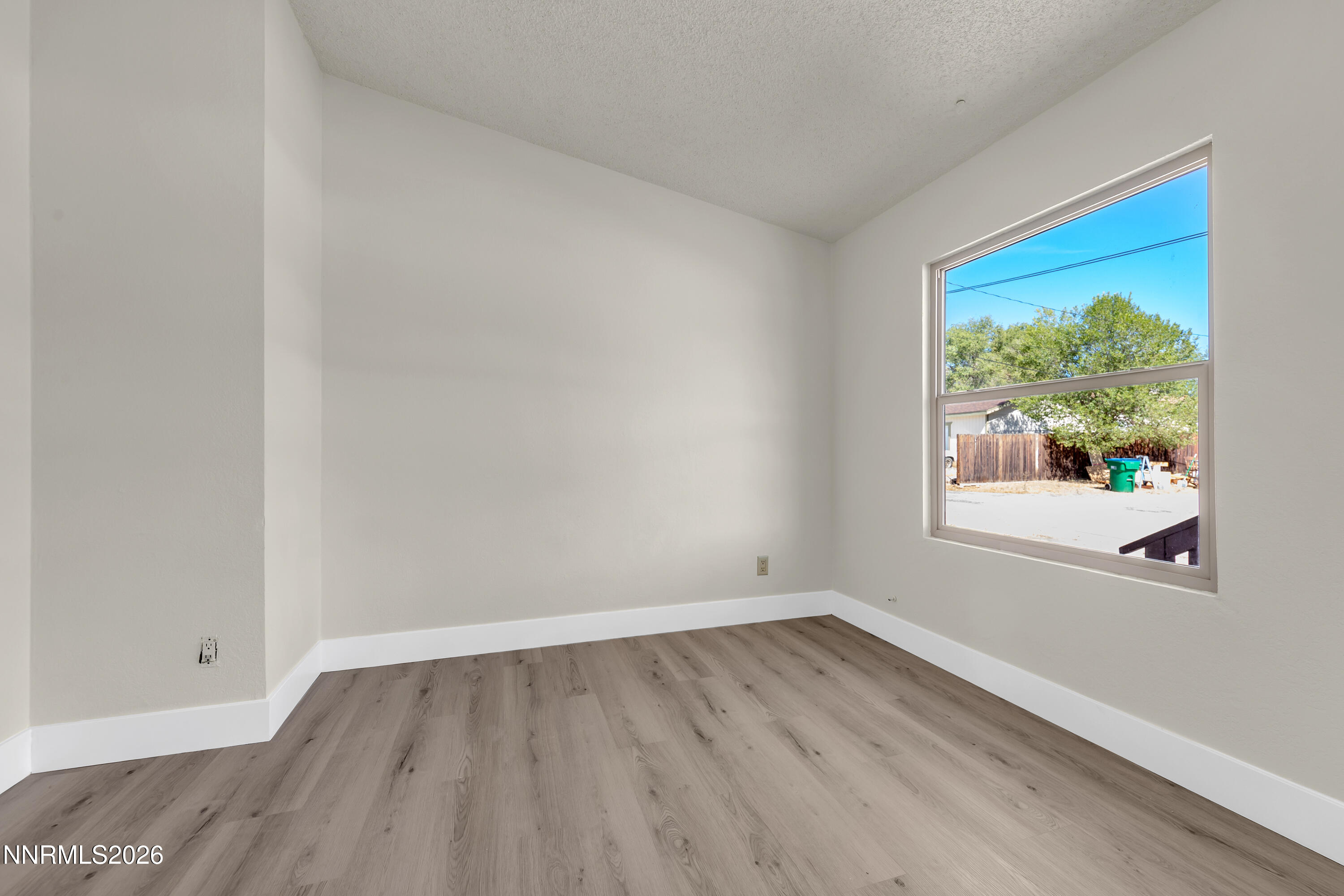 5136 Sun Valley Boulevard Sun Valley, NV 89433 - Photo 20 of 33 SunValley5136-020