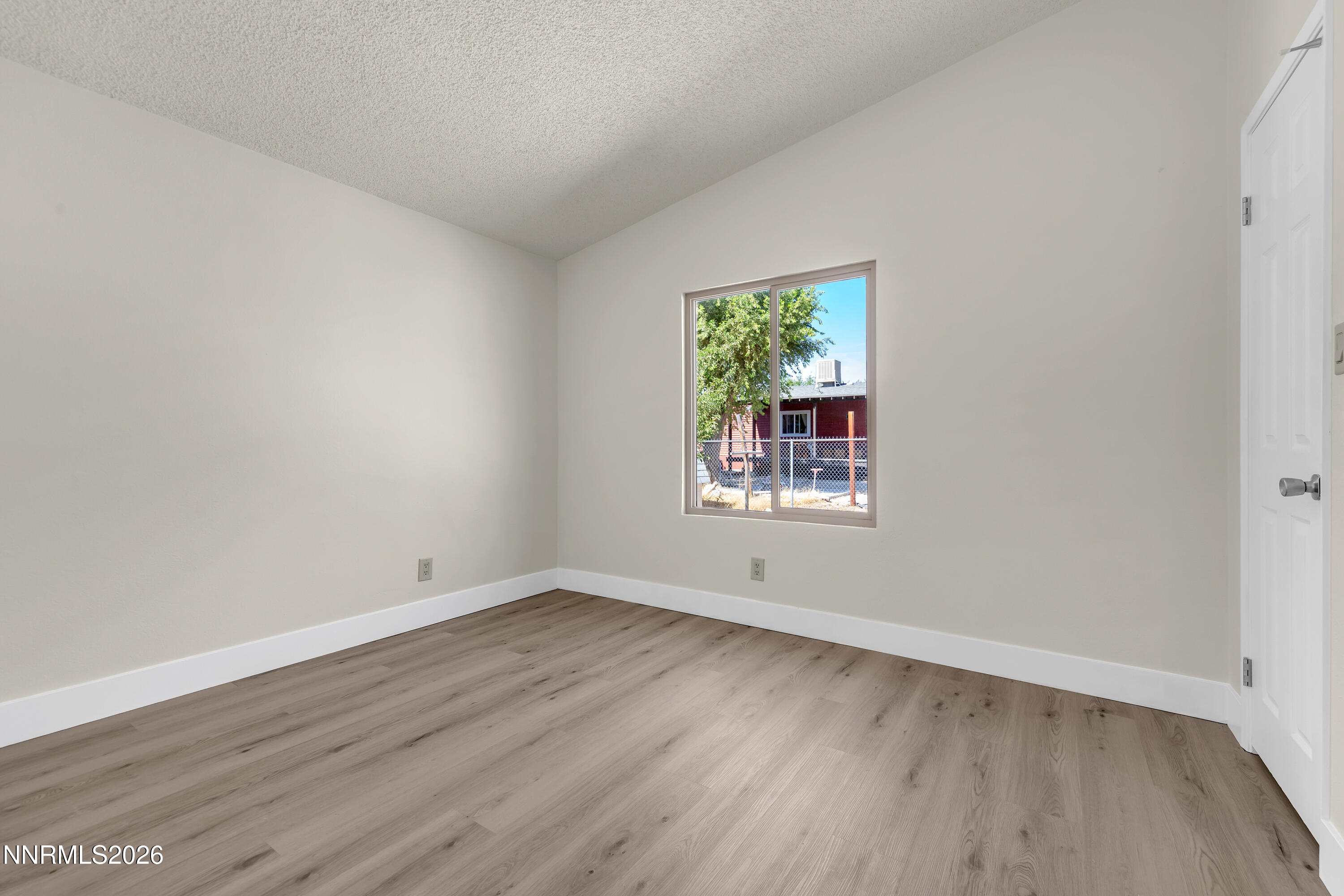 5136 Sun Valley Boulevard Sun Valley, NV 89433 - Photo 24 of 33 SunValley5136-024