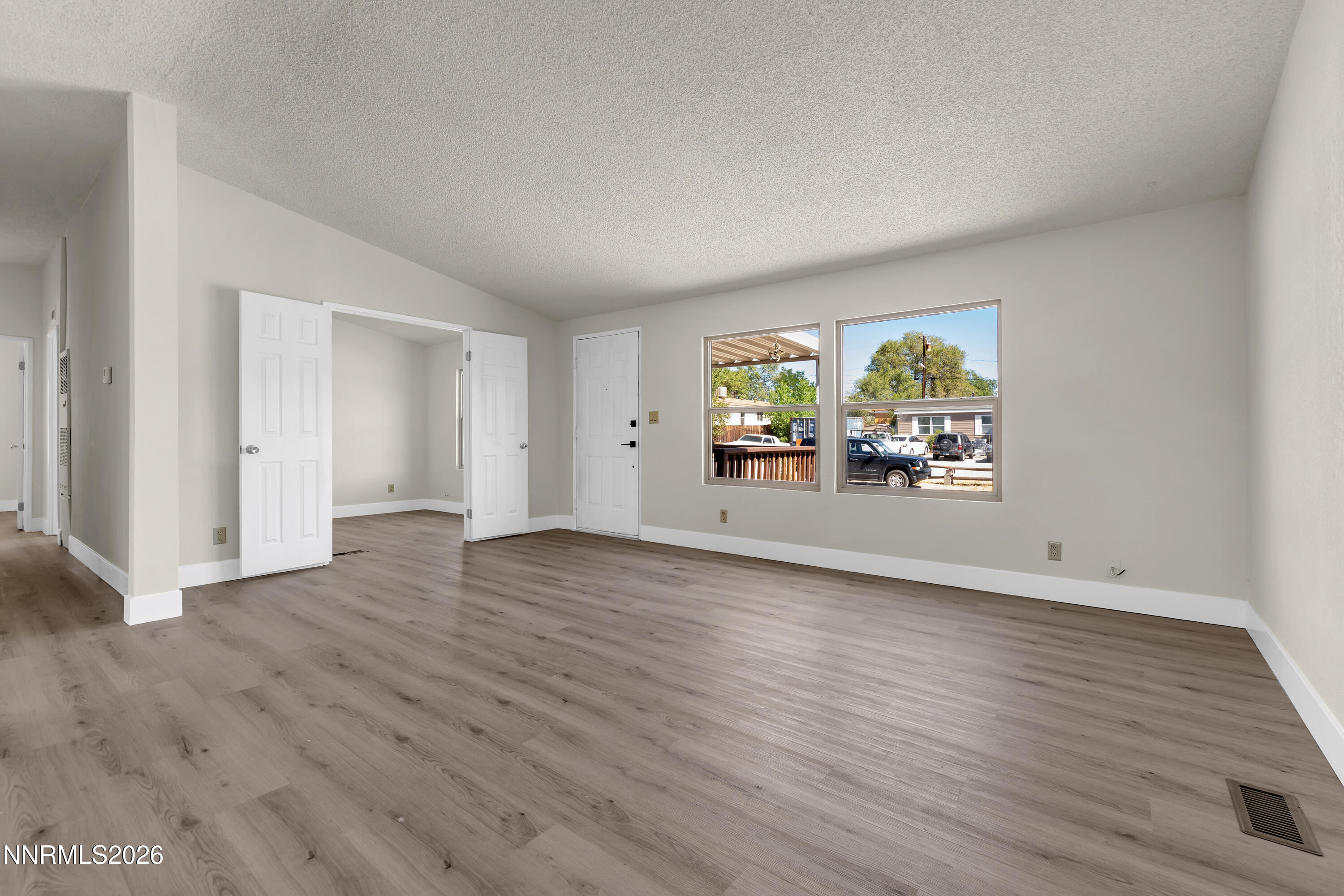 5136 Sun Valley Boulevard Sun Valley, NV 89433 - Photo 5 of 33 SunValley5136-005