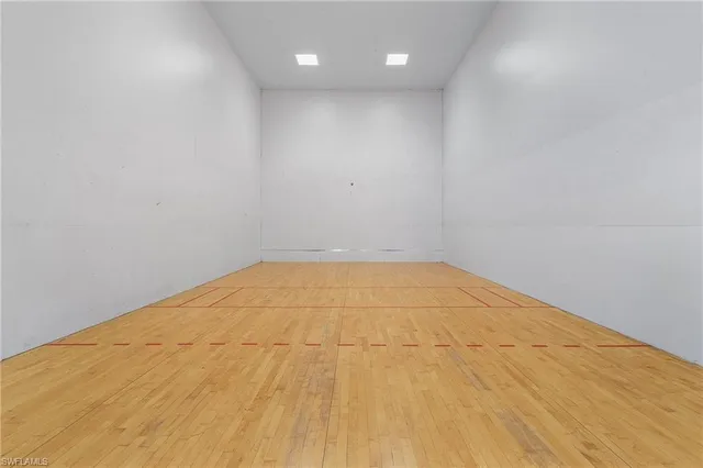 a view of empty room