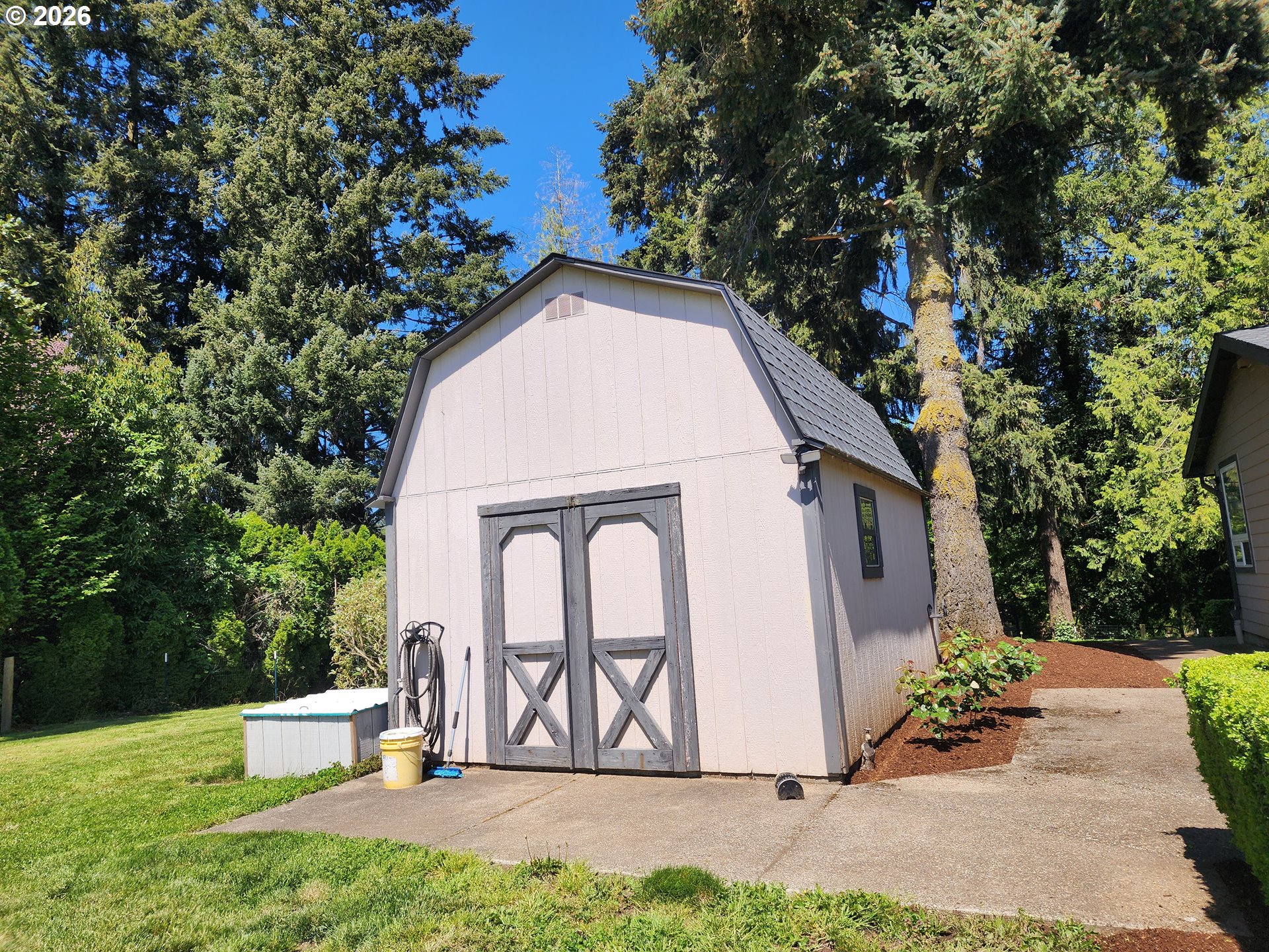 26383 South Meridian Road Aurora, OR 97002 - Photo 30 of 46 Hot Tub