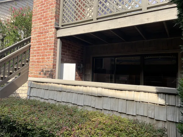 $175,000 | 2829 Timmons Lane, Unit 215, Houston, TX 77027