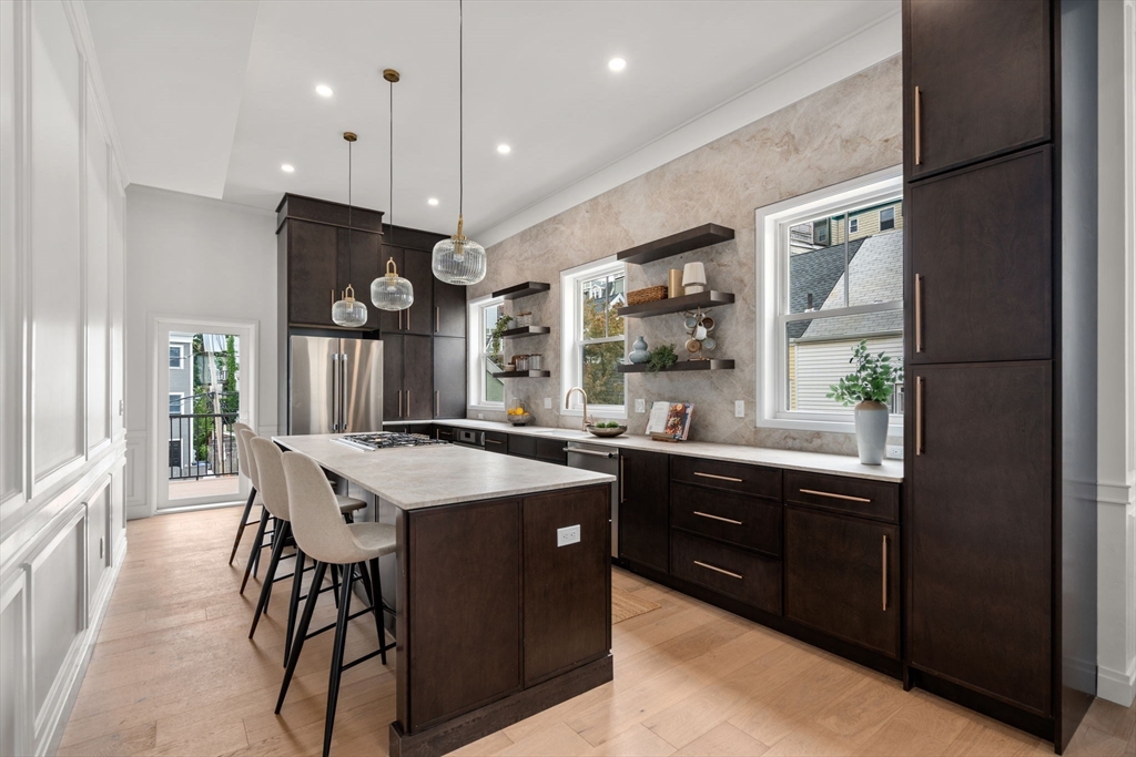 9 Russell Street, Unit PH Boston, MA 02129 - Photo 2 of 23