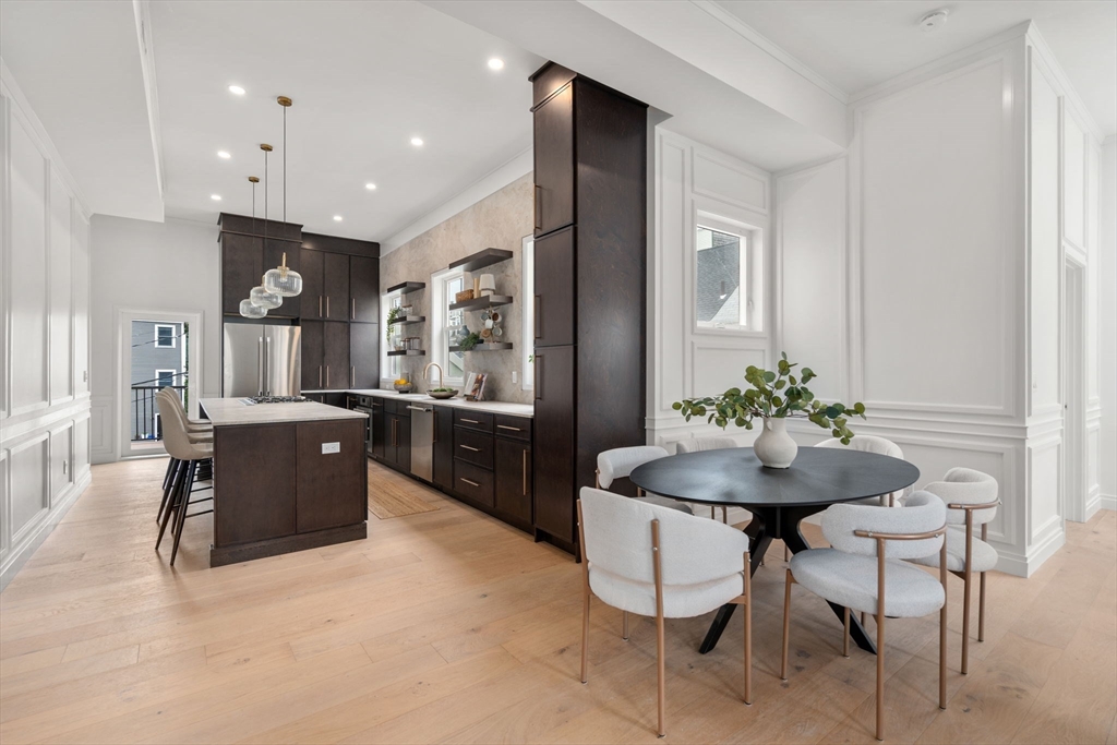 9 Russell Street, Unit PH Boston, MA 02129 - Photo 4 of 23