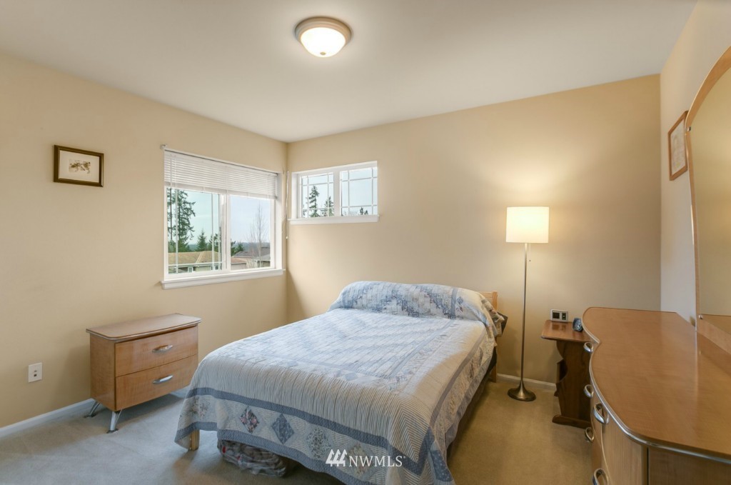 16623 Southeast 162nd Street Renton, WA 98058 - Photo 16 of 20 Gallery Image 16