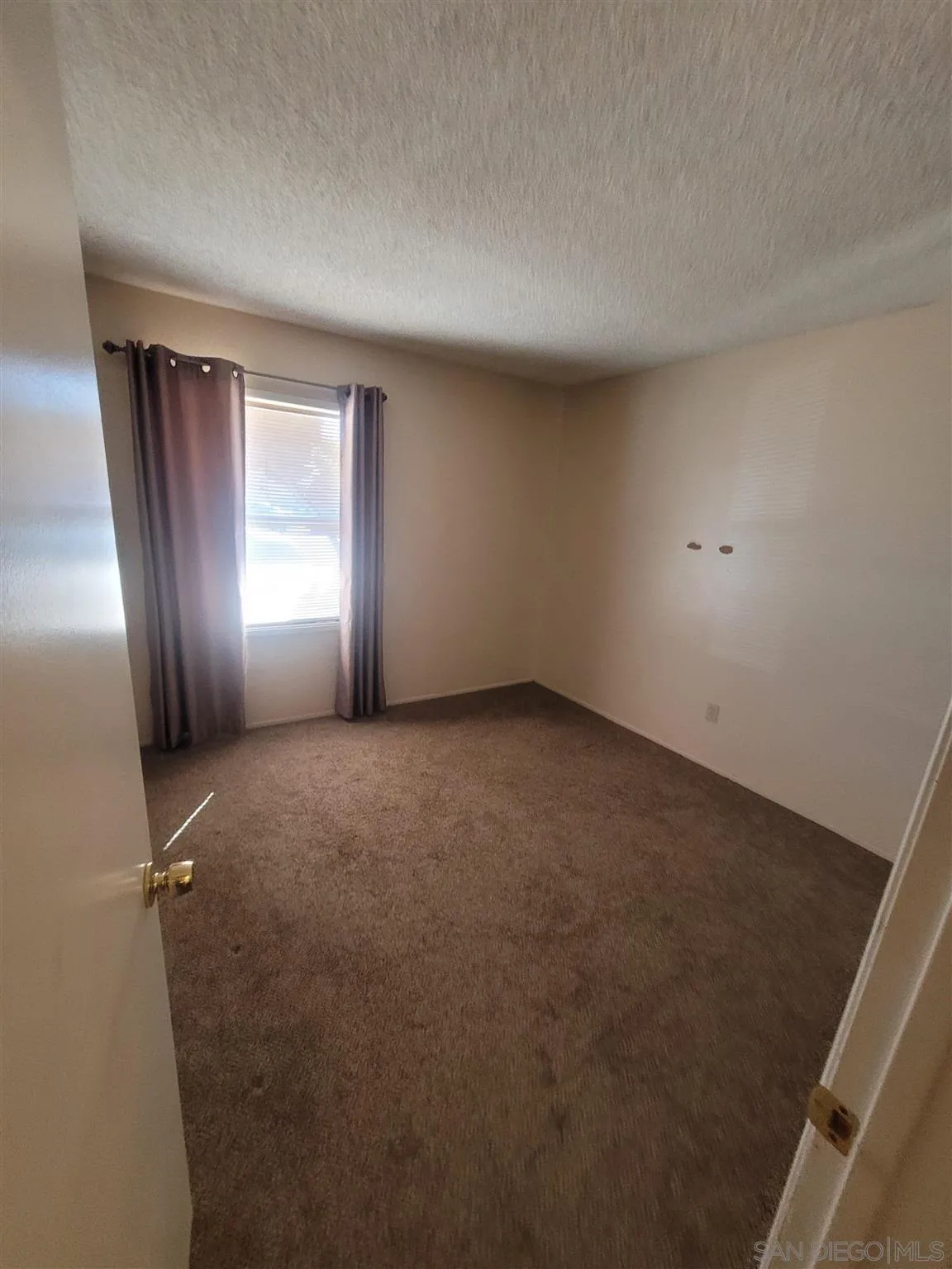 1009 Broadview Street Spring Valley, CA 91977 - Photo 5 of 15 Gallery Image 5