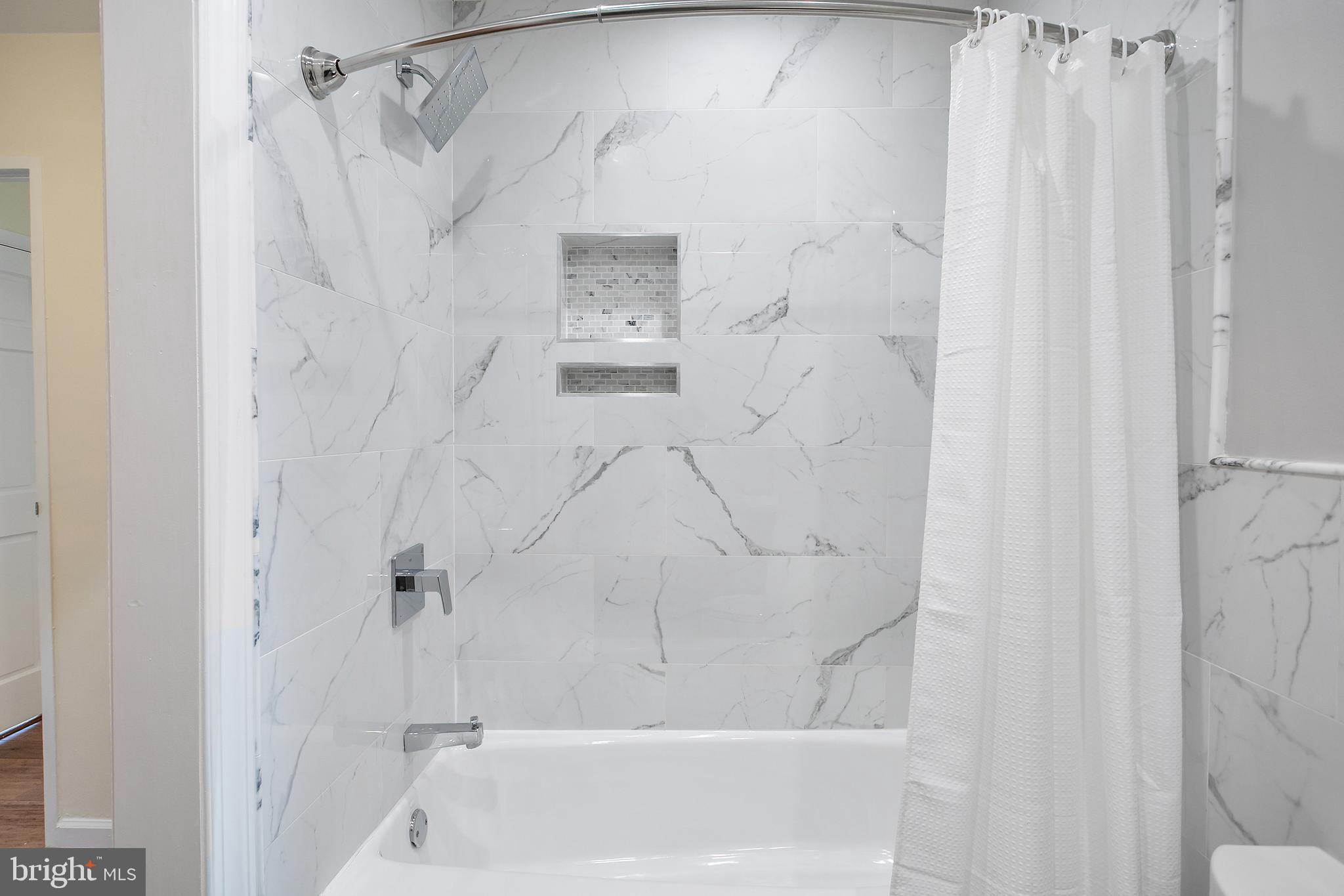 2829 Connecticut Avenue Northwest, Unit 103 Washington, DC 20008 - Photo 18 of 33 Bathroom #2