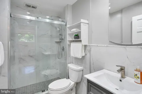 $489,900 | 2829 Connecticut Avenue Northwest, Unit 103, Washington, DC 20008