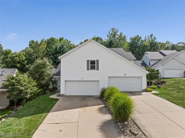 $265,000 | 569 Hilltop Terrace, Tallmadge, OH 44278