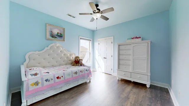 $539,900 | 5167 Vinnie Dell Drive, Chapel Hill, TN 37034