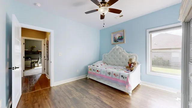 $539,900 | 5167 Vinnie Dell Drive, Chapel Hill, TN 37034