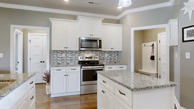 $539,900 | 5167 Vinnie Dell Drive, Chapel Hill, TN 37034