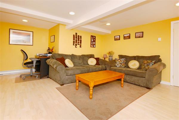 17 Crescent Road Lexington, MA 02421 - Photo 11 of 22