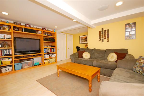 17 Crescent Road Lexington, MA 02421 - Photo 12 of 22