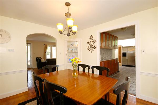 17 Crescent Road Lexington, MA 02421 - Photo 5 of 22