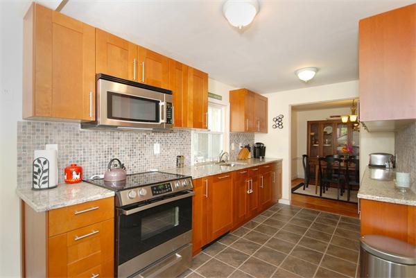 17 Crescent Road Lexington, MA 02421 - Photo 9 of 22