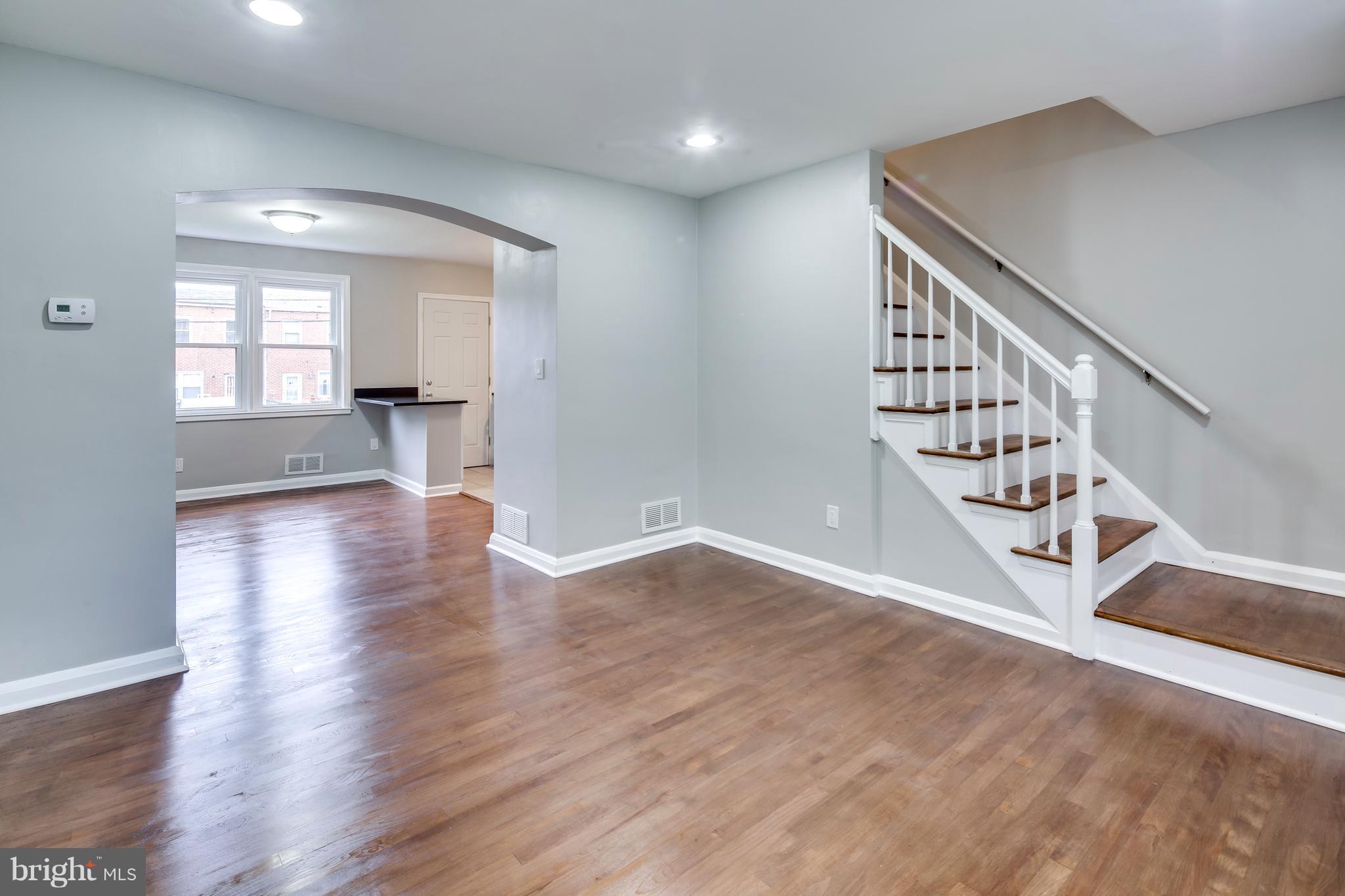 8333 Kendale Road Baltimore, MD 21234 - Photo 5 of 26 Living Room