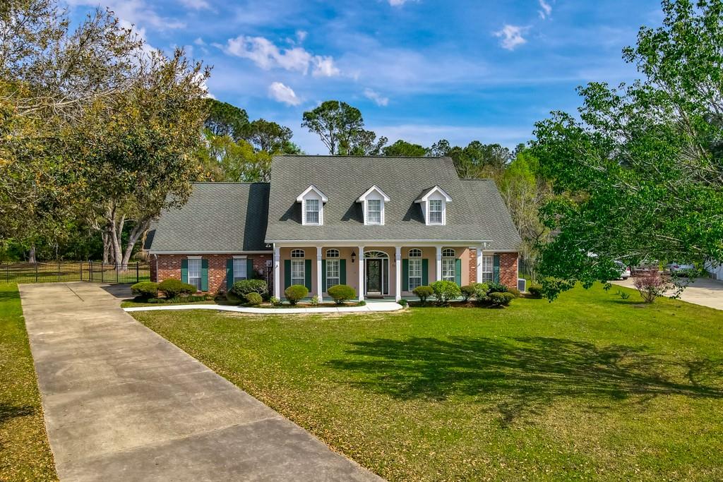 117 Rue Juneau Slidell, LA 70461 - Photo 1 of 45 Gallery Image 1