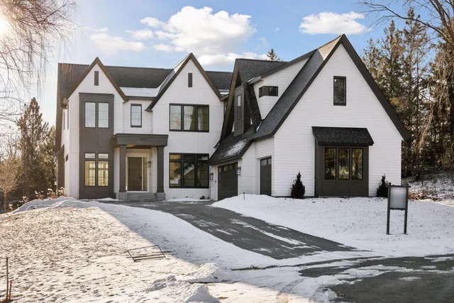 $2,149,900 | 2700 White Oak Circle, Orono, MN 55356