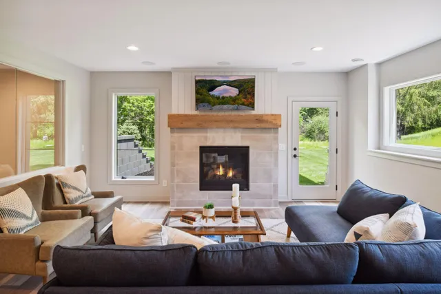 $2,199,900 | 2700 White Oak Circle, Orono, MN 55356