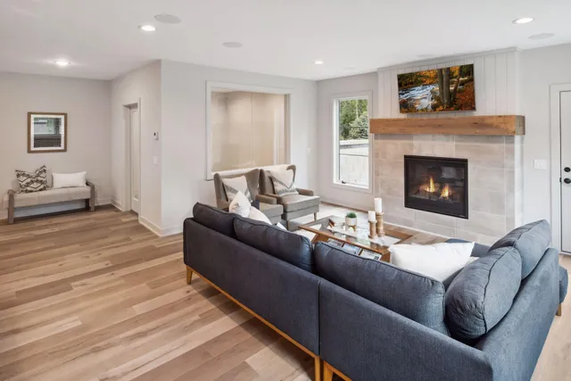 $2,199,900 | 2700 White Oak Circle, Orono, MN 55356