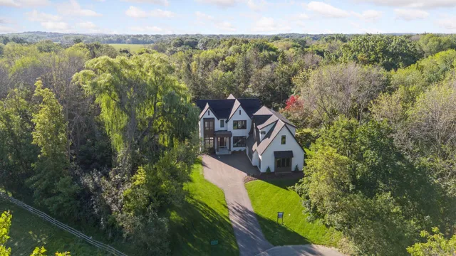 $2,199,900 | 2700 White Oak Circle, Orono, MN 55356