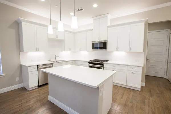 $2,975 | 8586 Church Street, Frisco, TX 75034