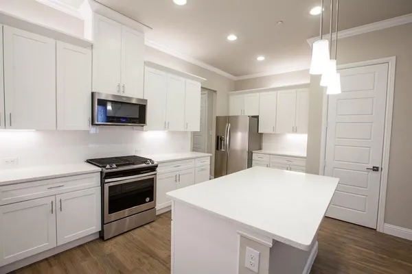 $2,975 | 8586 Church Street, Frisco, TX 75034