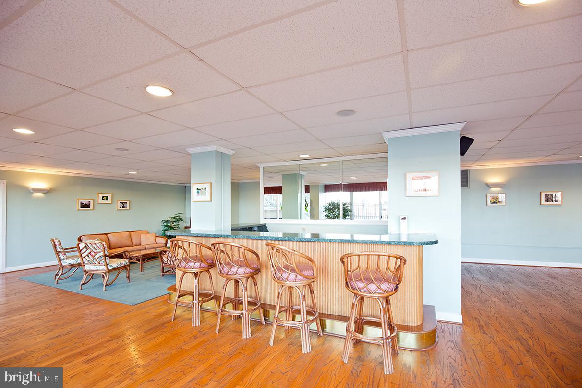 501 Slaters Lane, Unit 502 Alexandria, VA 22314 - Photo 11 of 24 Party/Meeting Room