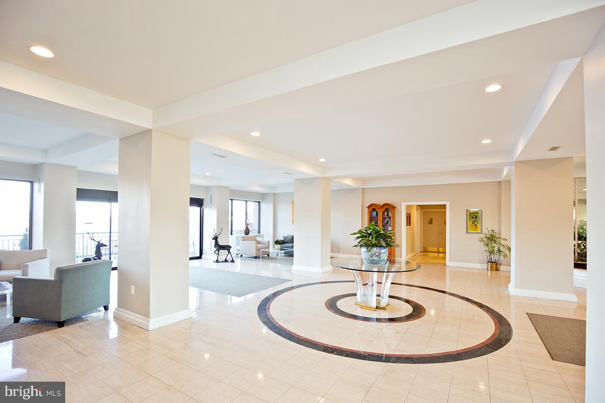 501 Slaters Lane, Unit 502 Alexandria, VA 22314 - Photo 6 of 24 Lobby