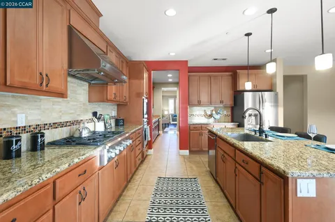 $2,650,000 | 2550 Molinaro Way, Dublin, CA 94568