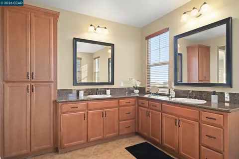 $2,650,000 | 2550 Molinaro Way, Dublin, CA 94568