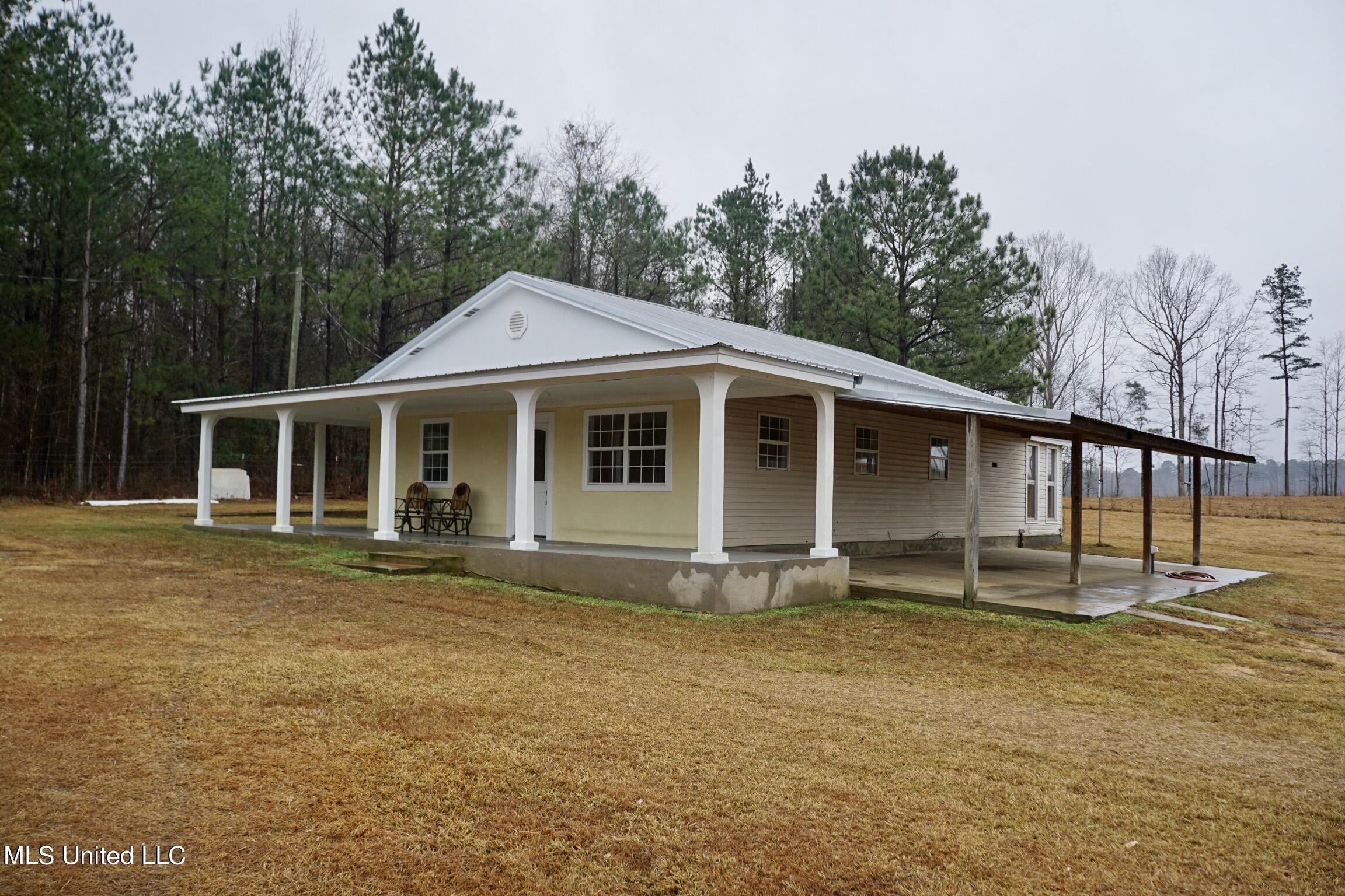 719 Glaze Road Forest, MS 39074 - Photo 1 of 18 023143C6-A92E-464F-B1EE-DADE306291DF