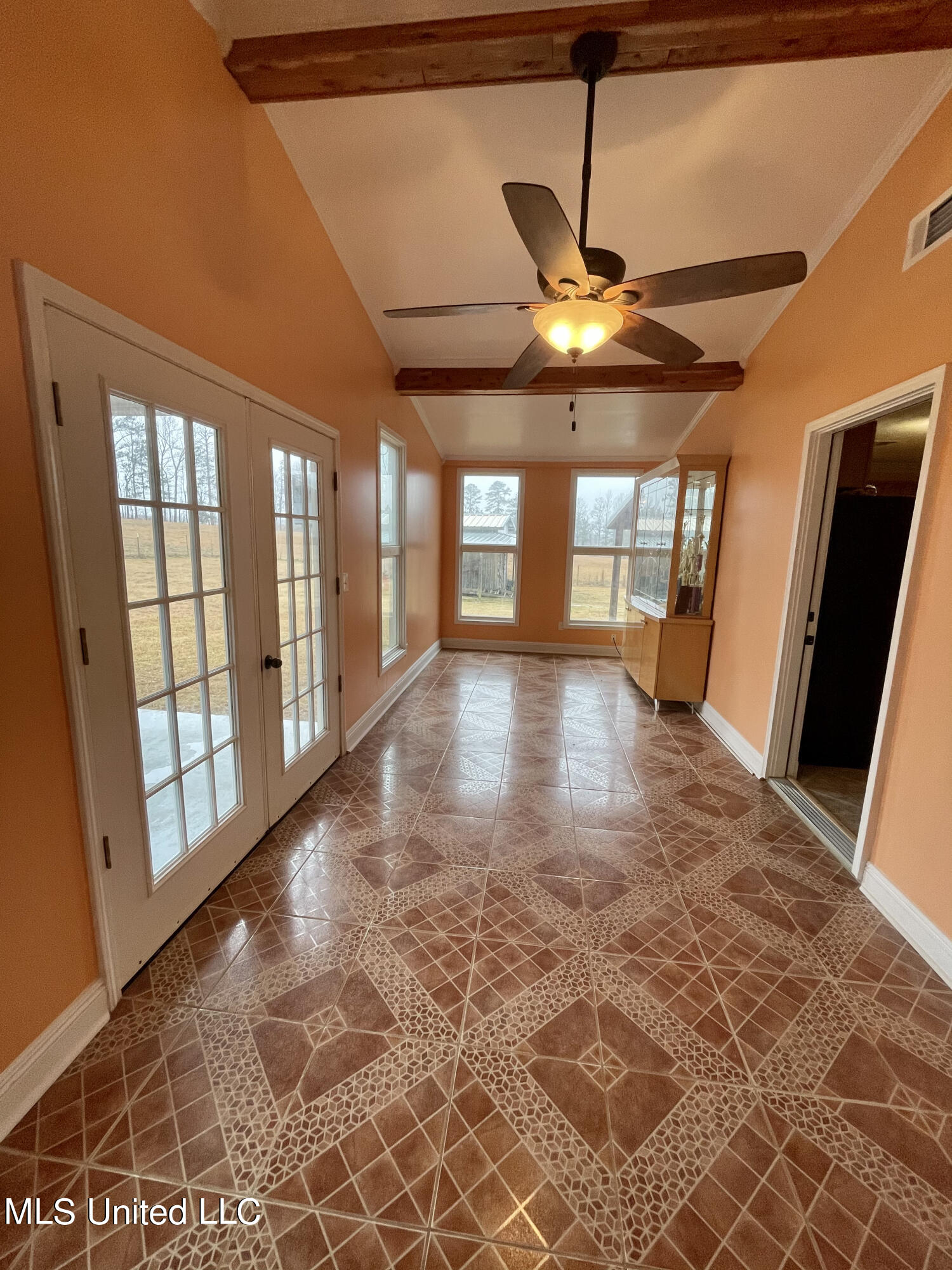 719 Glaze Road Forest, MS 39074 - Photo 13 of 18 57162360-104B-4EFB-8462-00311AC63BAD