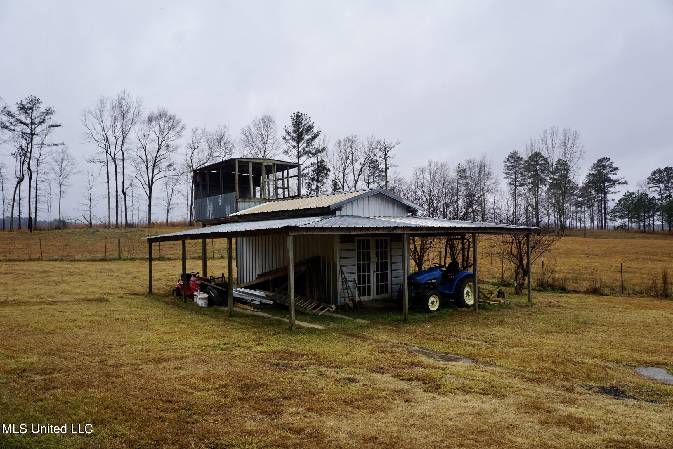 719 Glaze Road Forest, MS 39074 - Photo 17 of 18 FCE5CA4F-5DDE-4364-A8FD-75703C471824