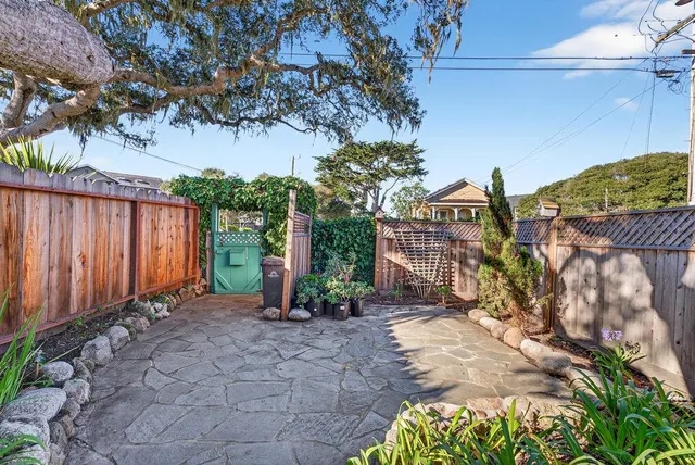 $1,995,000 | 421 Eardley Avenue, Pacific Grove, CA 93950