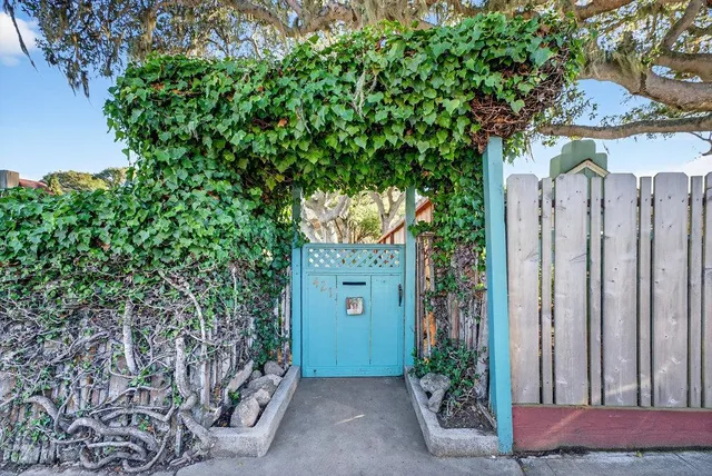$1,995,000 | 421 Eardley Avenue, Pacific Grove, CA 93950