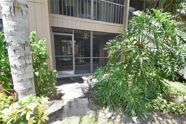 $1,800 | 1709 Pelican Cove Road, Unit GL349, Sarasota, FL 34231