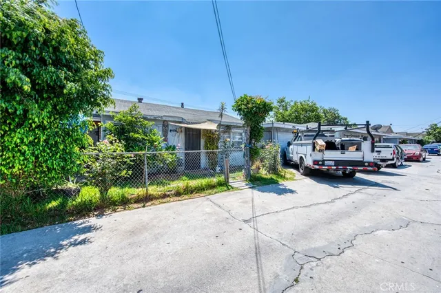 $3,950,000 | 4858 Live Oak Street, Cudahy, CA 90201