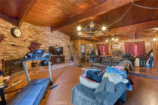 $3,950,000 | 4858 Live Oak Street, Cudahy, CA 90201