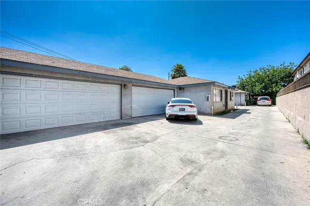 $3,950,000 | 4858 Live Oak Street, Cudahy, CA 90201