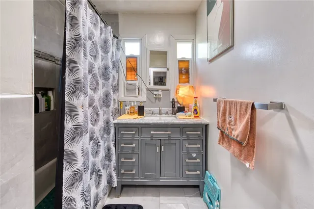 $3,950,000 | 4858 Live Oak Street, Cudahy, CA 90201